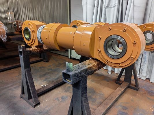 cilindros de 2450 mm de carrera máxima utilizados en el haz de marcha