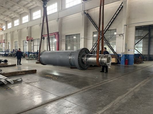 El motor de la máquina de acero se puede ajustar a las necesidades de la máquina.