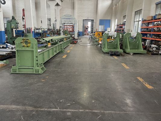 Diseño ergonómico Banco de extracción en frío Acero carbónico Proceso hidráulico de extracción en frío
